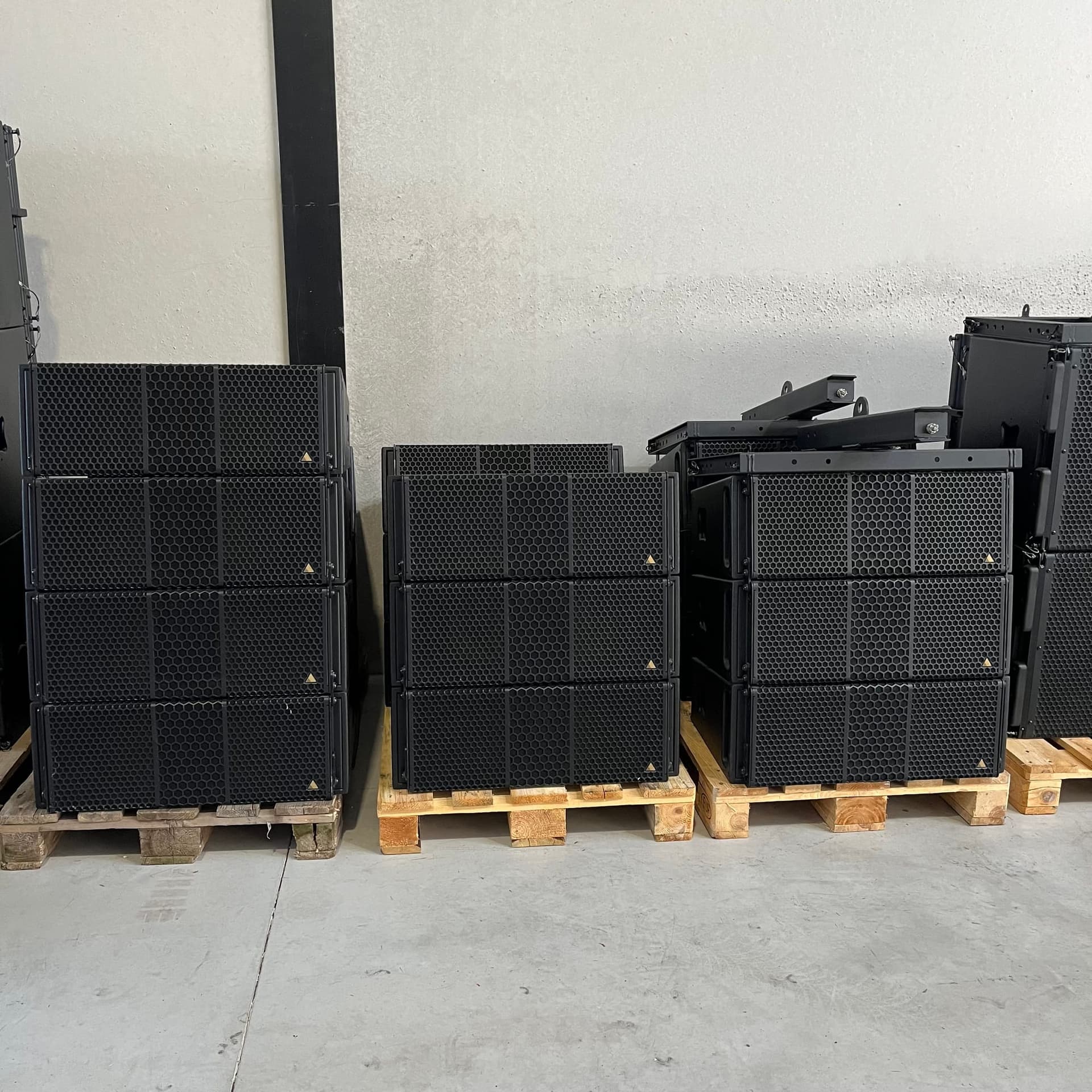 Adamson S10 line array