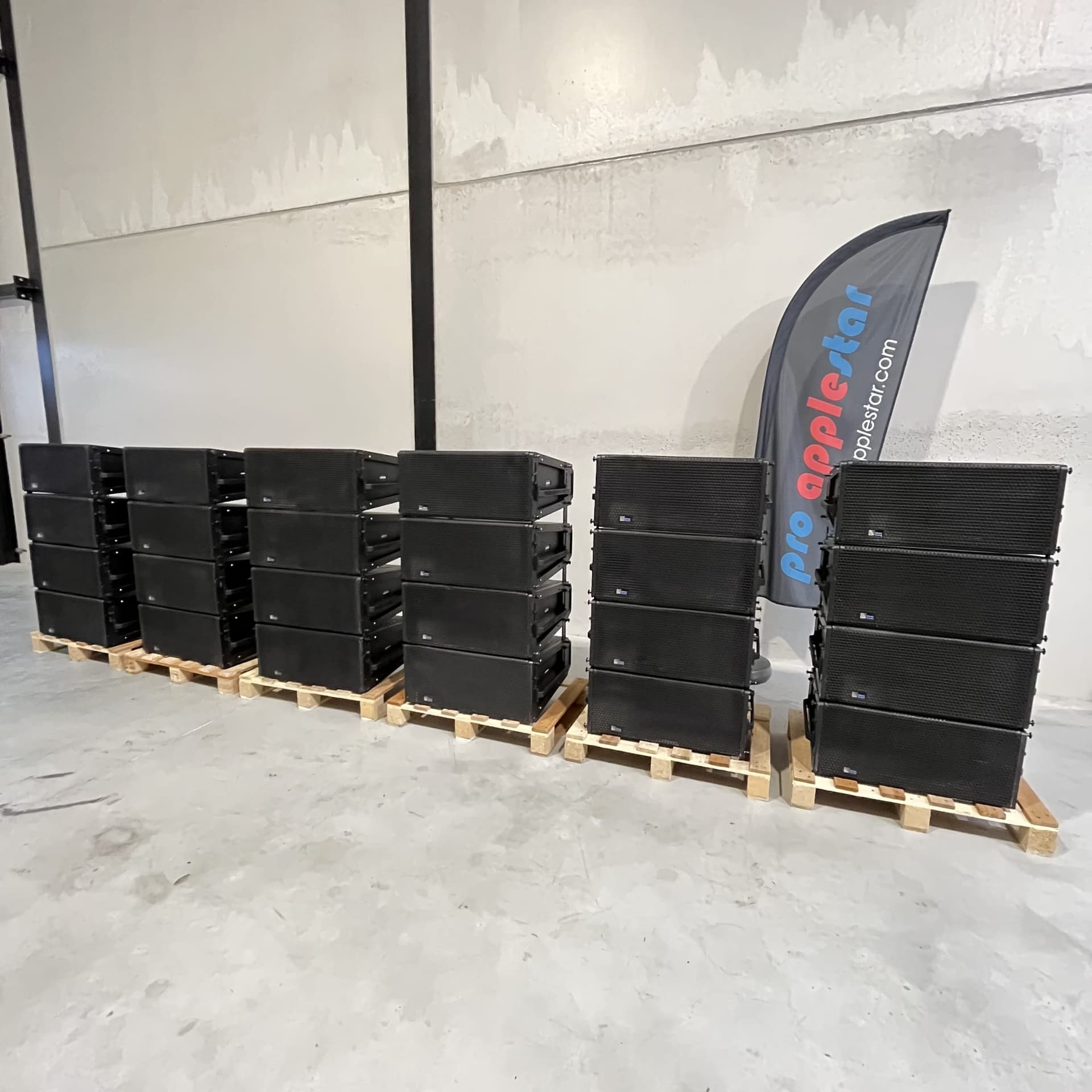 Meyer Sound LEOPARD line array
