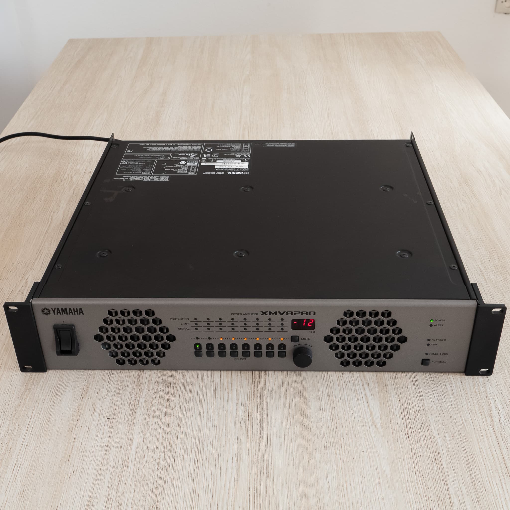 Amplificateur Yamaha XMV8280