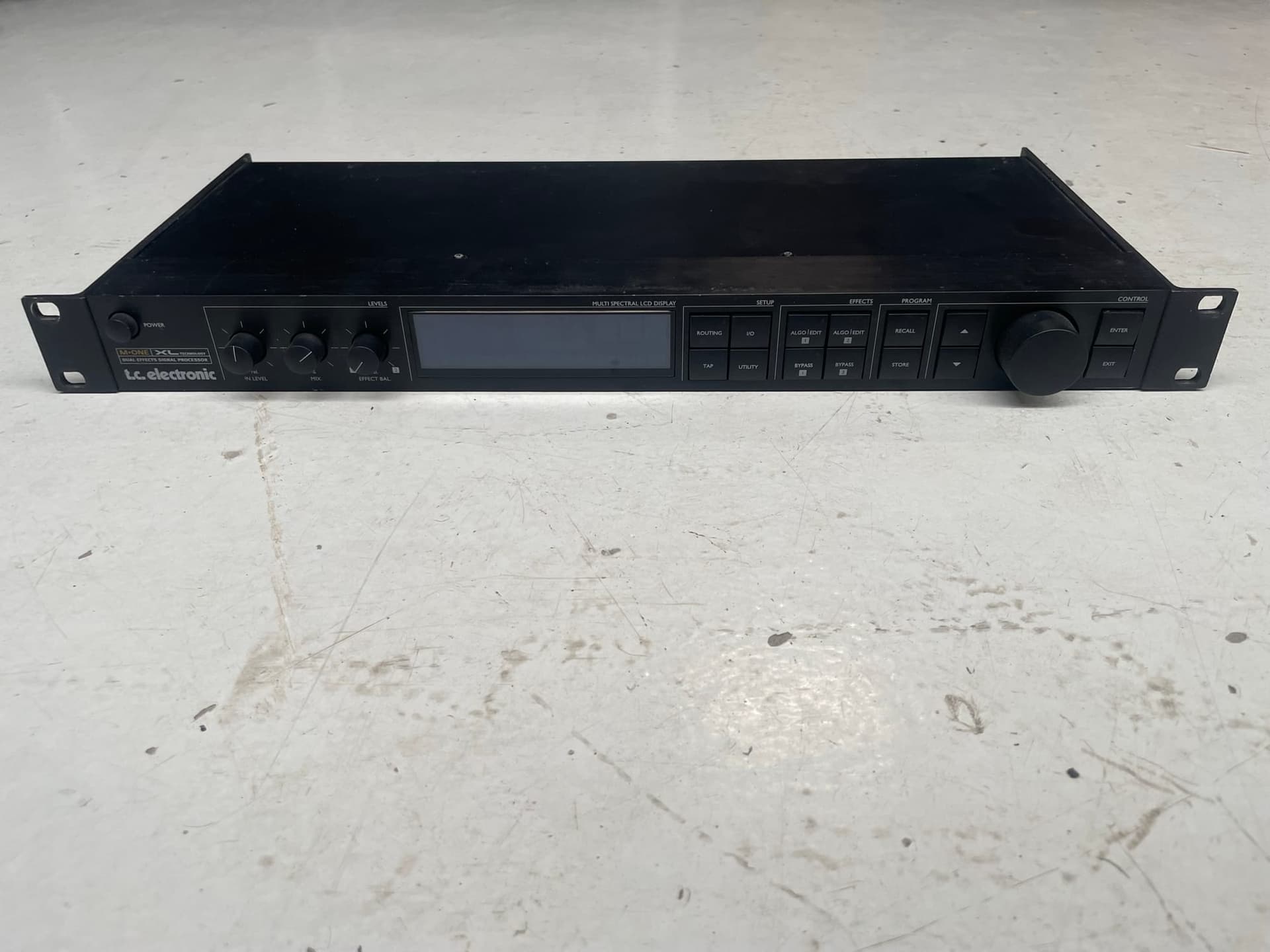 TC Electronic M-One XL